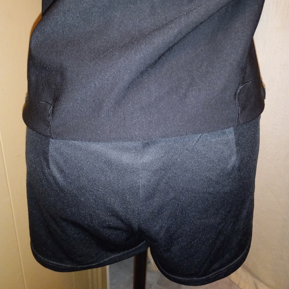Coconut Row black skort size 2p - Picture 8 of 9